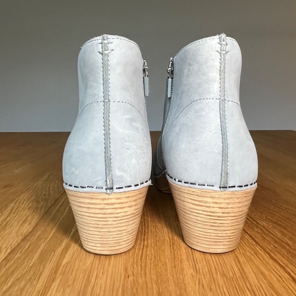 Dansko Maria Boot Light Grey Gray Nubuck Leather US 8.5 EU 39 Womens - Picture 4 of 15
